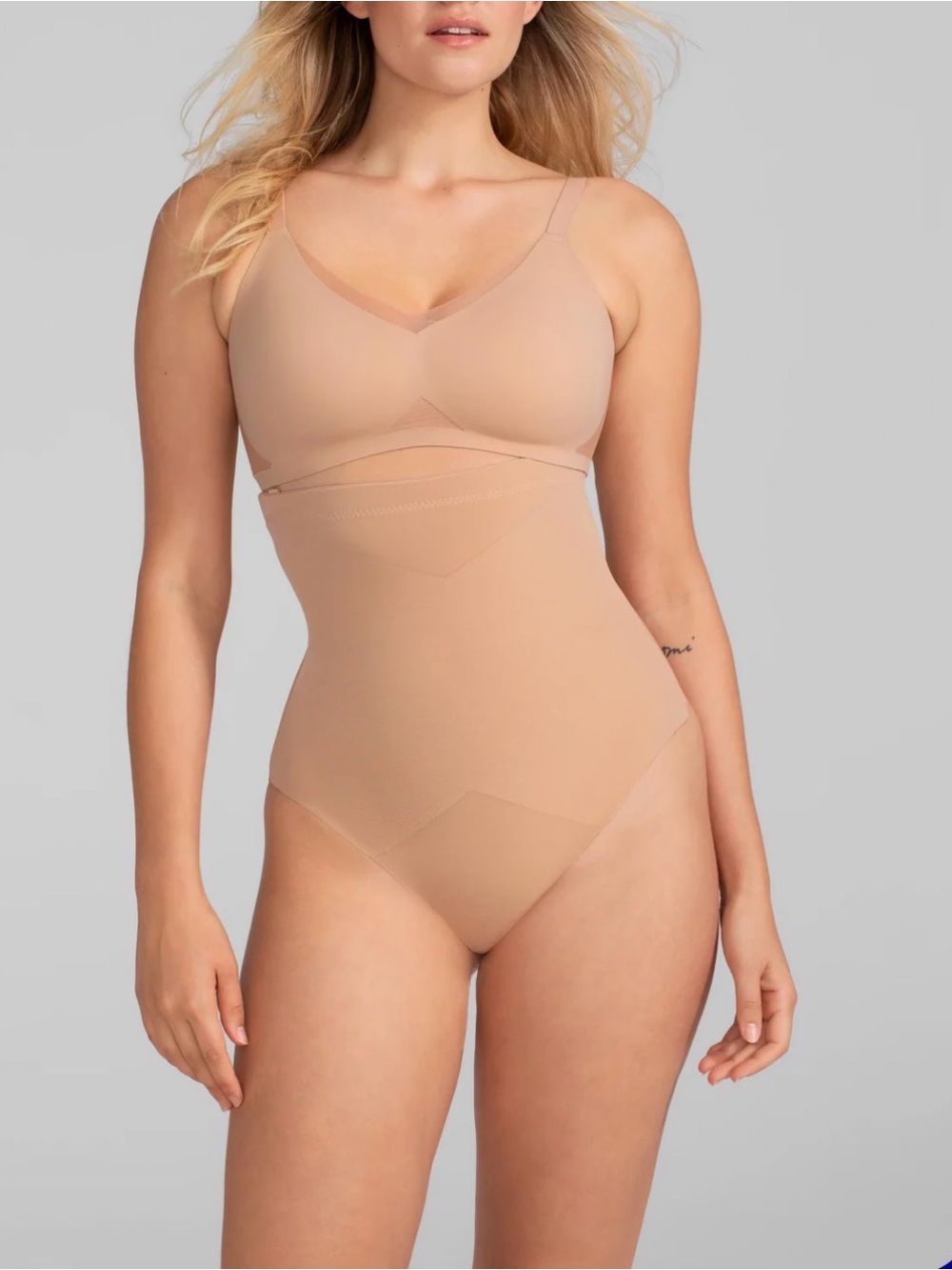 NWT HONEYLOVE SUPERPOWER THONG SHAPEWEAR